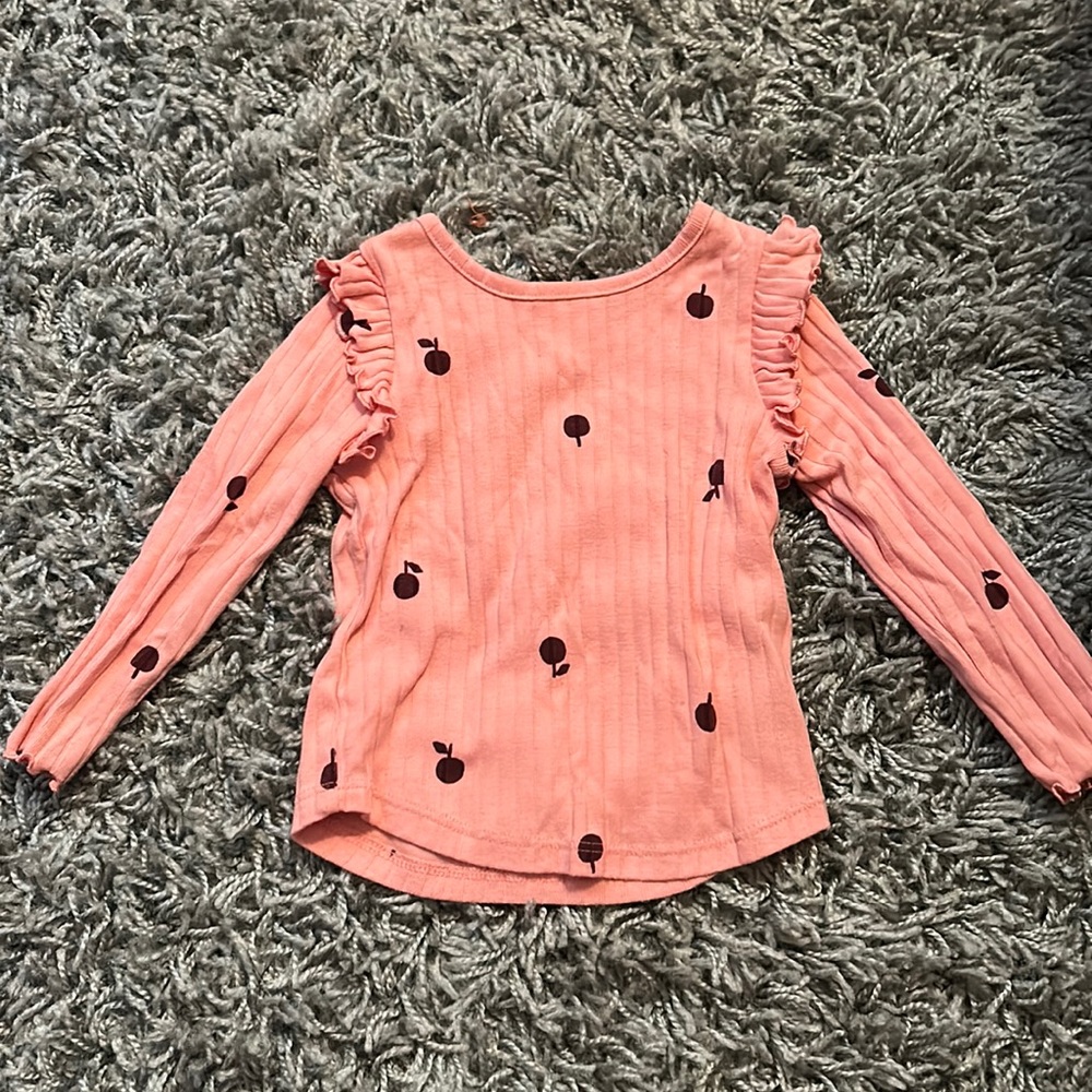✨5/$25✨18M Ribbed Ruffle Top